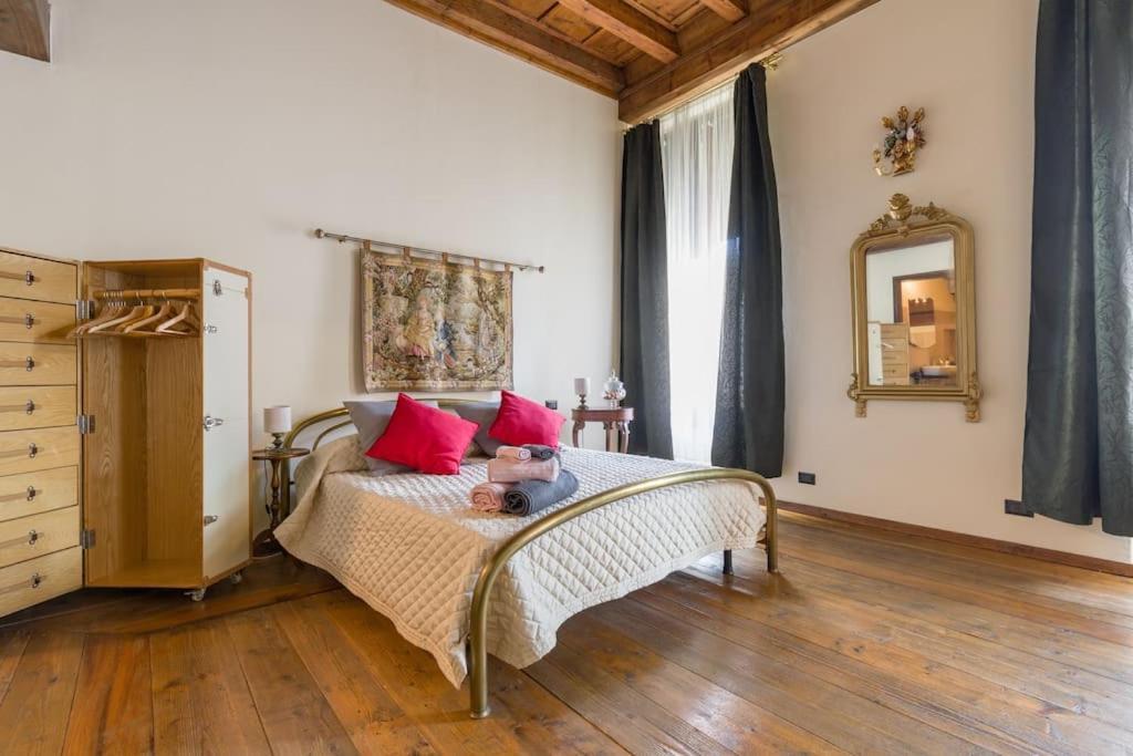 Magnificent 1800 In The Heart Of Verona Exterior foto