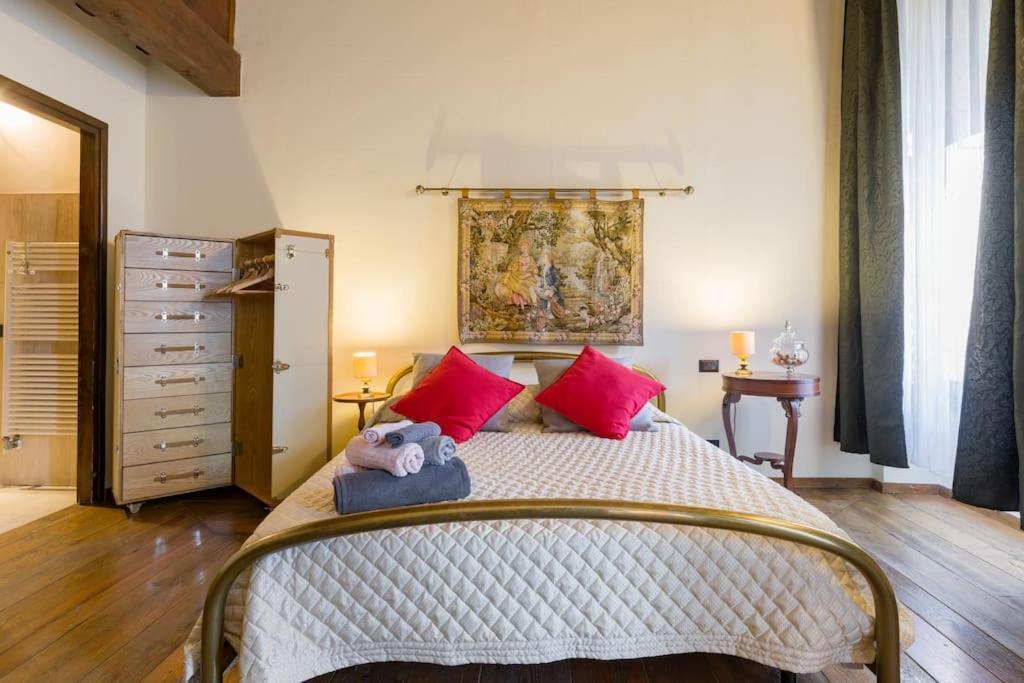 Magnificent 1800 In The Heart Of Verona Exterior foto