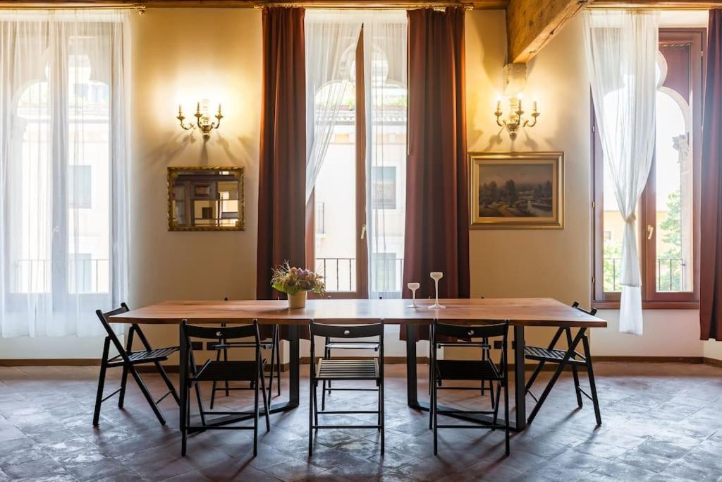 Magnificent 1800 In The Heart Of Verona Exterior foto