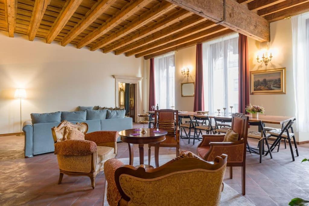 Magnificent 1800 In The Heart Of Verona Exterior foto
