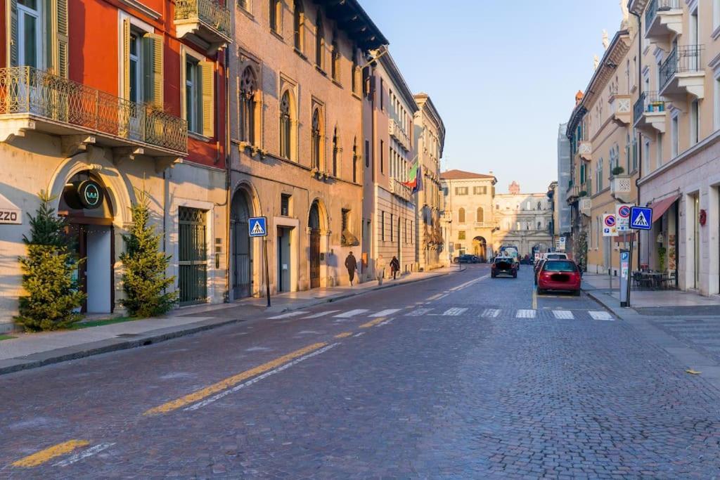 Magnificent 1800 In The Heart Of Verona Exterior foto